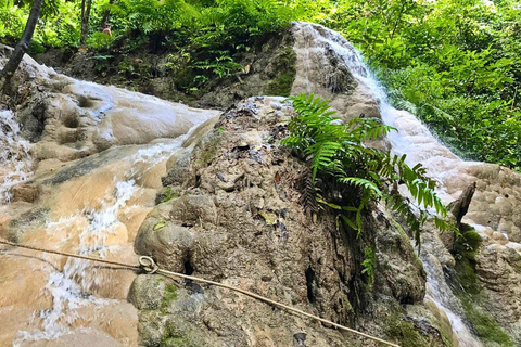 Njut av Sticky Waterfall och nationalparken Chet Si Fountain