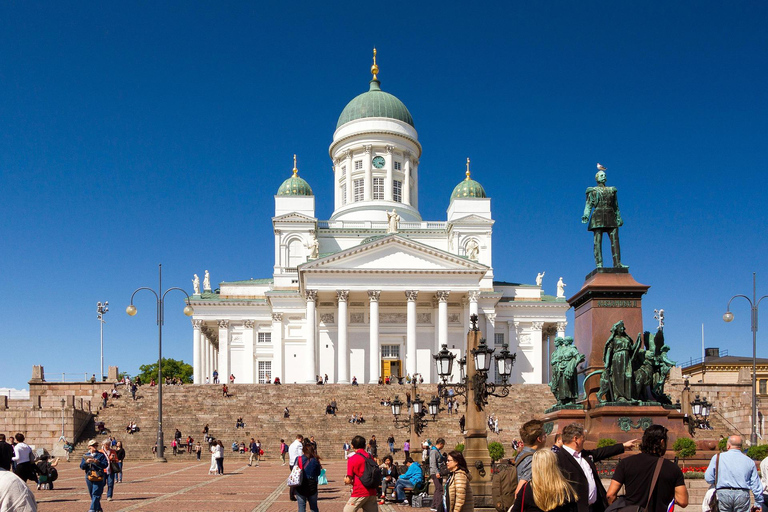 Helsinki: Guided Walking Tour of the Must-Sees with a French-Speaking Live Guide