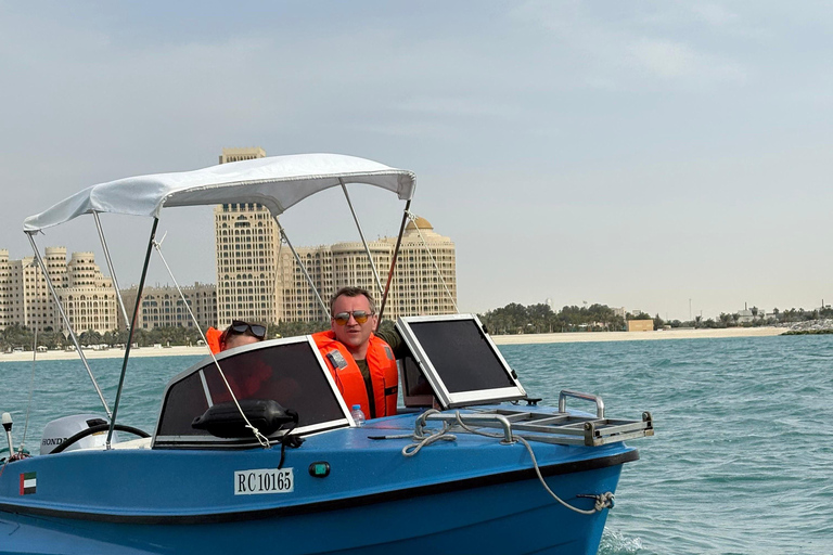 Abu Dhabi: Self-Drive Boat Adventure with Snorkeling Gear 2 Hour