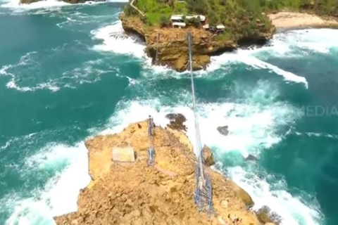 Yogyakarta; Pindul Cave, Oyo River & Timang Beach Day Tour