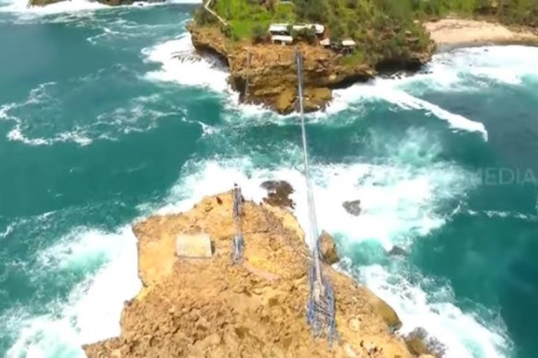 Yogyakarta; Pindul Cave, Oyo River & Timang Beach Day Tour