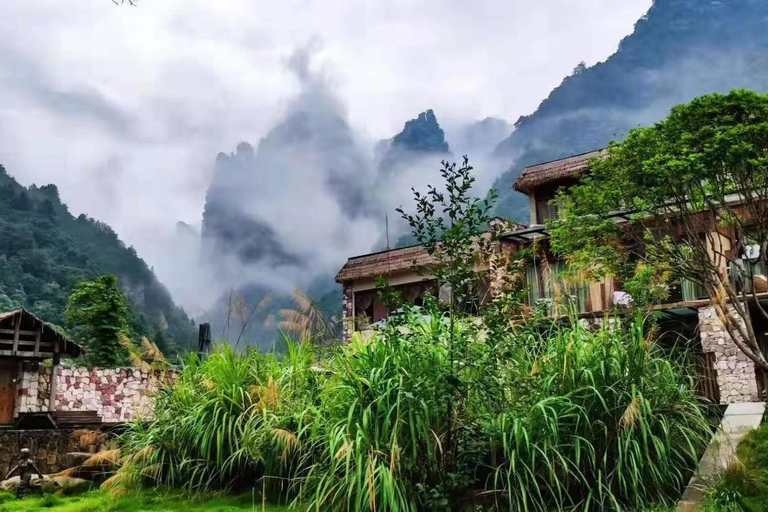 Zhangjiajie: Avatar Canyon Hike & Waterfall Tour