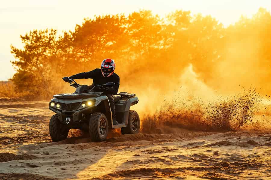 Marrakesch: Agafay - Quad-Tour mit Kamelritt, Abendessen und Show. Foto: GetYourGuide