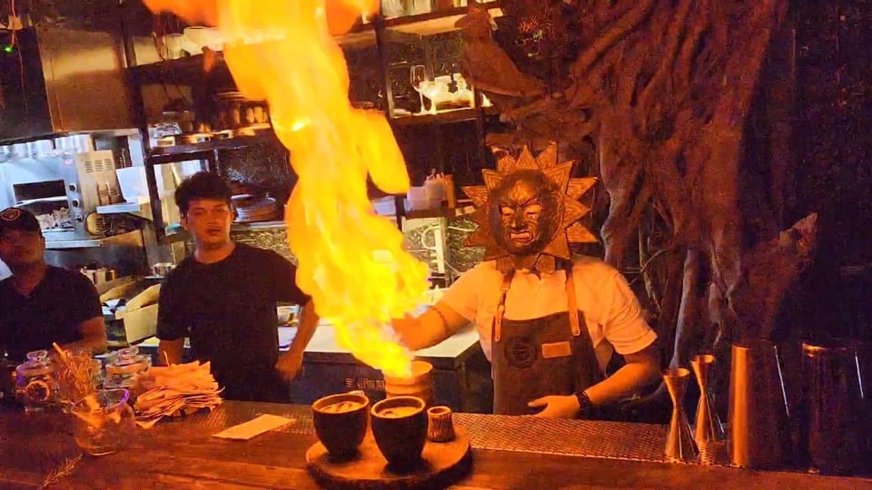 Bar ramper & Rooftop Bar sauter à Makati - Hizvo