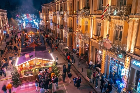 Tbilisi: Świąteczna wycieczka i Glühwein, półdniowy spacer z przewodnikiemTbilisi: Półdniowa świąteczna wycieczka z przewodnikiem i Glühwein