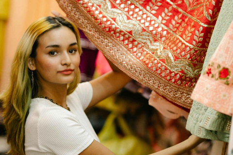 Delhi : visite de shopping sûre et authentique avec elleEmpowerHer : visite d&#039;une journée du Vieux et du Nouveau Delhi avec une guide