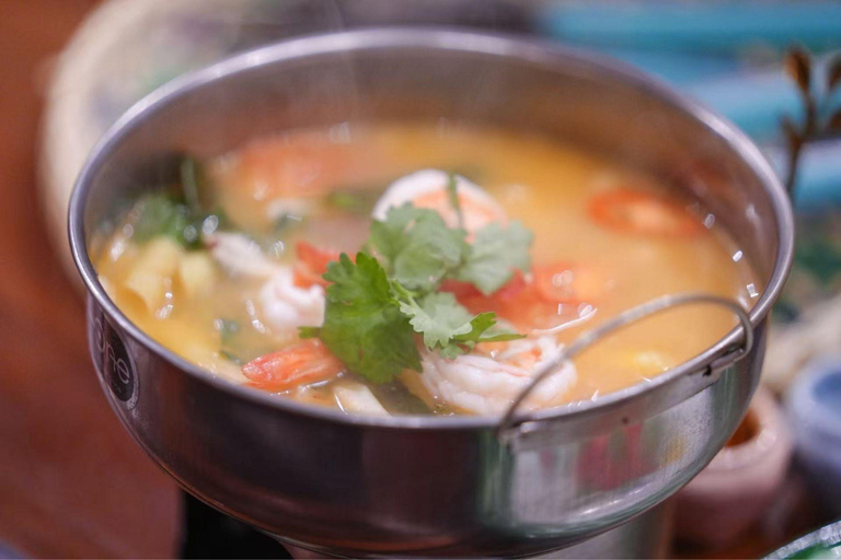 曼谷：白莲花泰式烹饪课+市场探访曼谷：白莲花泰式烹饪课程与市场导览