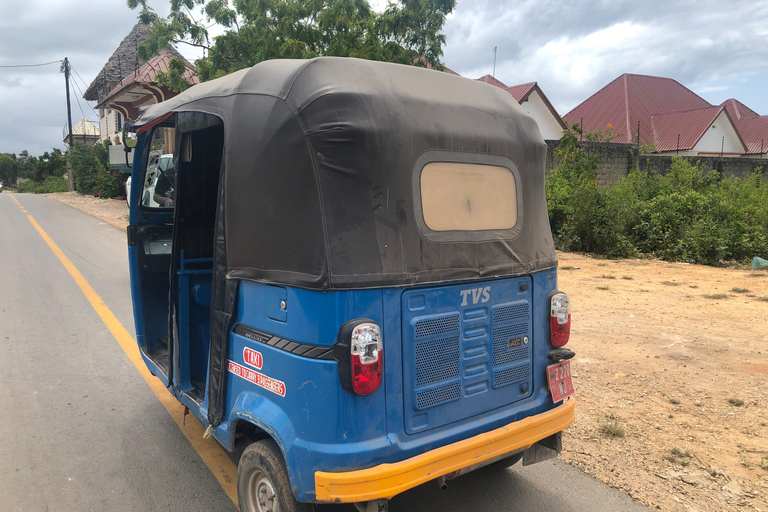 Zanzibar: Tuk Tuk Transfer naar Kendwa en Nungwi