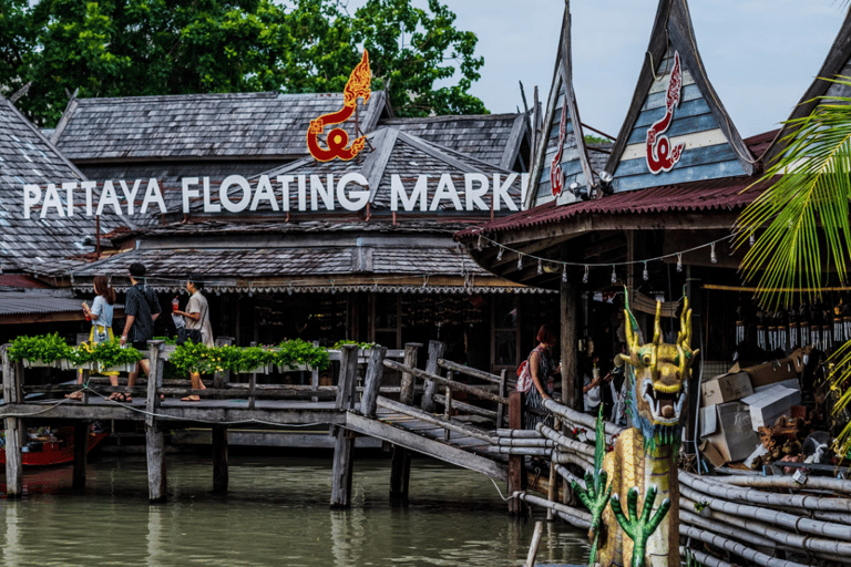 Pattaya Floating Market Ticket Admission Ticket + One-Way Rowing Boat