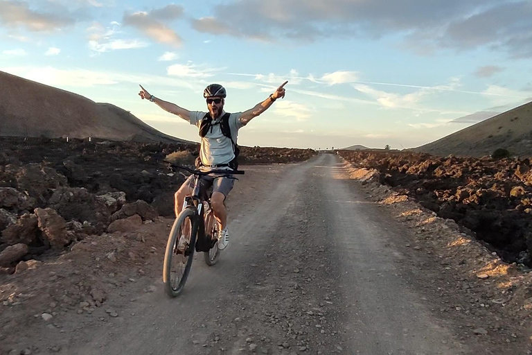 Lanzarote: Guided ebike tours of the Timanfaya volcanoes
