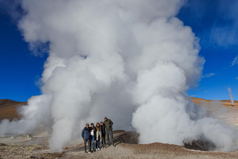 La Paz: 4-Day Uyuni Salt Flats to San Pedro de Atacama ENGLISH-SPEAKING GUIDE
