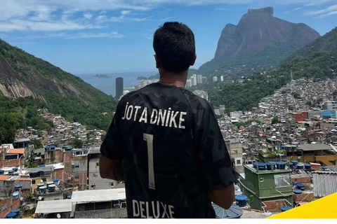Rio de Janeiro: Private Rocinha Tour by Two Local Cousins
