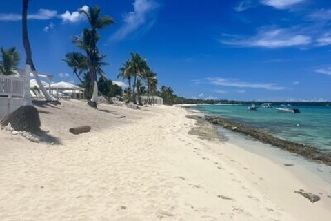 La Romana: Catalina Island for Mein Schiff Cruise Passengers