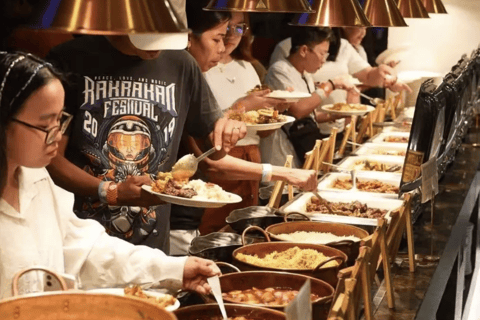 بوفيه بوراكاي ماندارين باي الدولي للولائم والموسيقى الحيةبوفيه عشاء مع ضلع ومأكولات بحرية وأطباق 