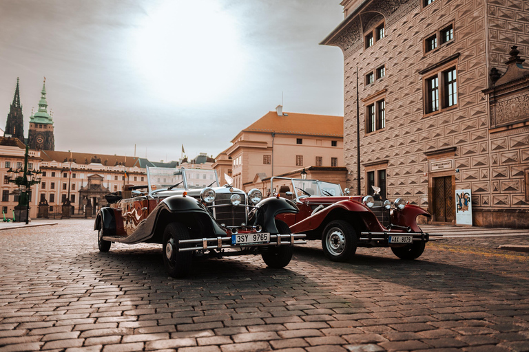 Prague: Old Town Private Vintage Car Tour Hodinovka