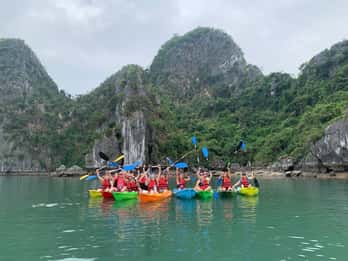 CAT BA: LAN HA E BAIA DI HALONG – KAYAK, BICICLETTA, PRANZO, SNORKELING