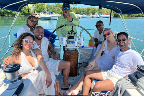 Visite privée du coucher de soleil ou de la baie avec boissons et tapas gratuitesExcursions privées au coucher du soleil ou dans la baie avec boissons et tapas gratuites