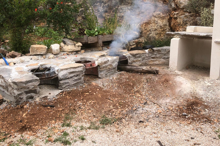 Gebiet Chania: Kochkurs auf einem Bauernhof im Dorf StylosKochkurs mit traditionellen Gerichten und biologischen Lebensmitteln