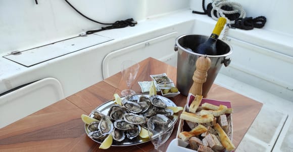 Portovenere: Aperitif on a boat at sunset