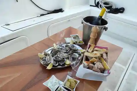 Portovenere : Apéritif sur un bateau au coucher du soleil
