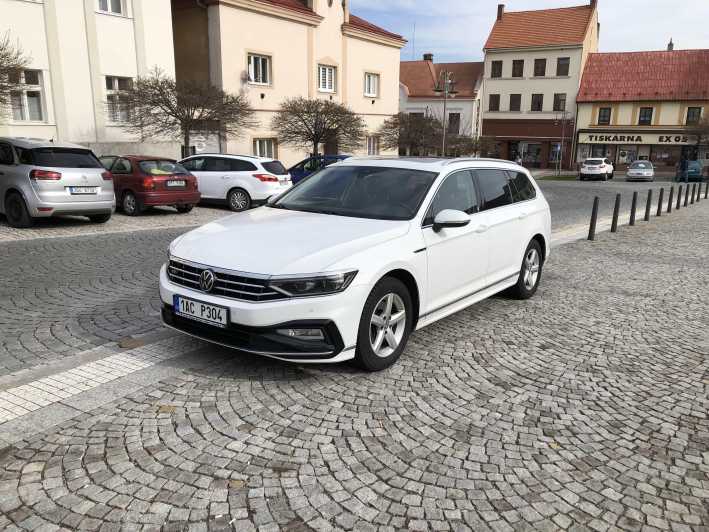 Prague: Private transfer to the airport (PRG)