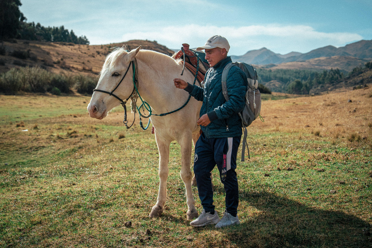 Cusco: Horseback Riding and Pachamama Ceremony Tour