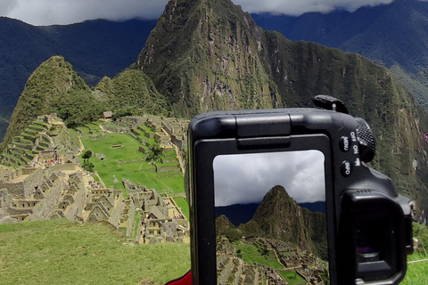 From Cusco: Machu Picchu Private Tour with Transportation