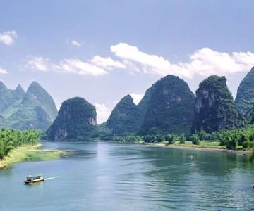 Guilin : Croisière commentée sur la rivière Li et visite privée d'une journée à Yangshuo