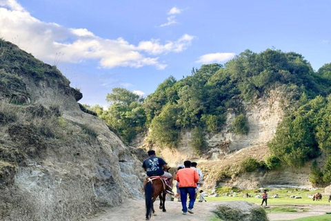 Addis Ababa: Horse Ride & Mud Bath