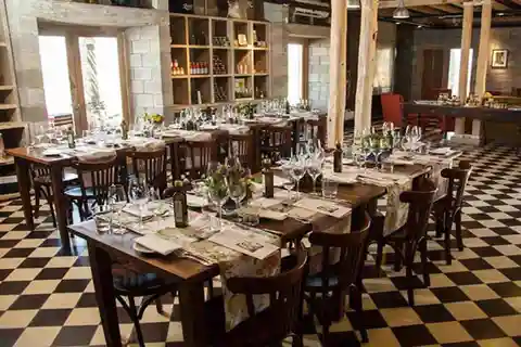 Wineries + Lunch and Private Transfer , all Inclusive.