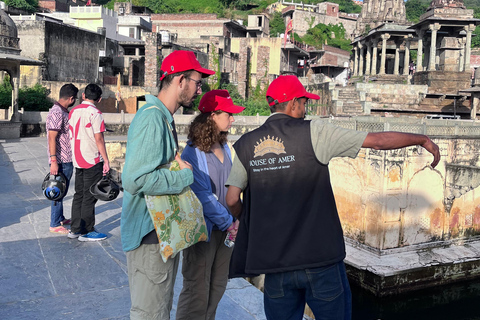 Jaipur: Amer City Heritage Walking Tour with Breakfast