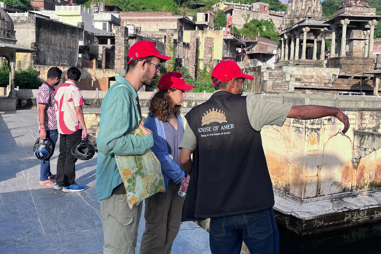 Jaipur: Amer City Heritage Walking Tour with Breakfast