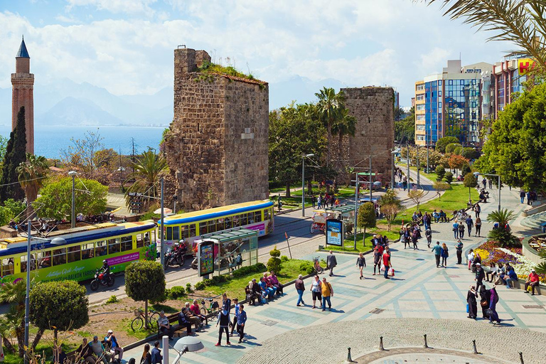 Excursion d&#039;une journée dans la ville d&#039;Antalya à partir de Side avec promenade en bateau et déjeuner
