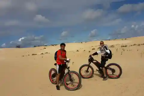 Costa Calma: E-bike Tour/E-scooter