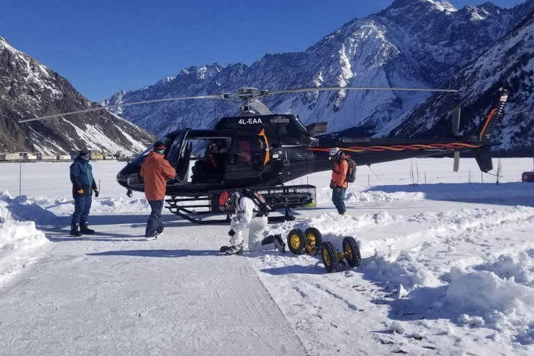 Tbilisi: Kazbegi Helicopter Tour with Buggy Ride & Lunch