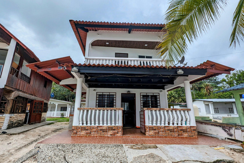 Panama: 1 night and 2-Days in a Caribbean Island Beach House Panama City:2-Days Portobelo and Caribbean Island Tour