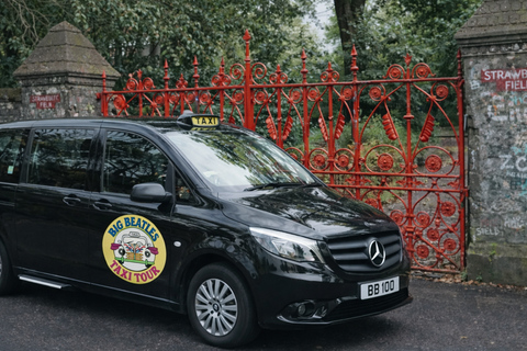 Liverpool: Private Beatles Taxi Tour with Guided Walk Finale