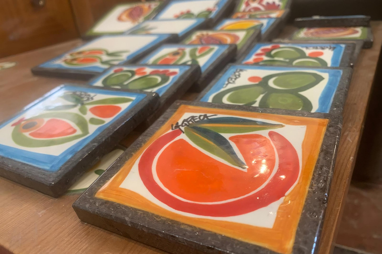 اصنع سيراميكك الصقلي المصنوع من حجر إتنا لافا واصطحبه إلى منزلك