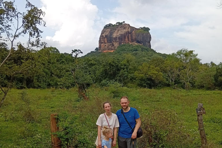 Kandy: Sigiriya, Pidurangala, and Spice Garden Day Trip