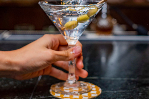 Learn how to prepare your best Caribbean cocktail in Cartagena. Learn how to make your best Caribbean cocktail in Cartagena