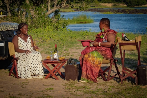 Wodospady Wiktorii: Safari Premium z przerwą na ginMała wycieczka grupowa Gin Tonic