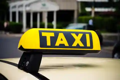 Delhi/Agra/Jaipur: Private One-Way Transfers