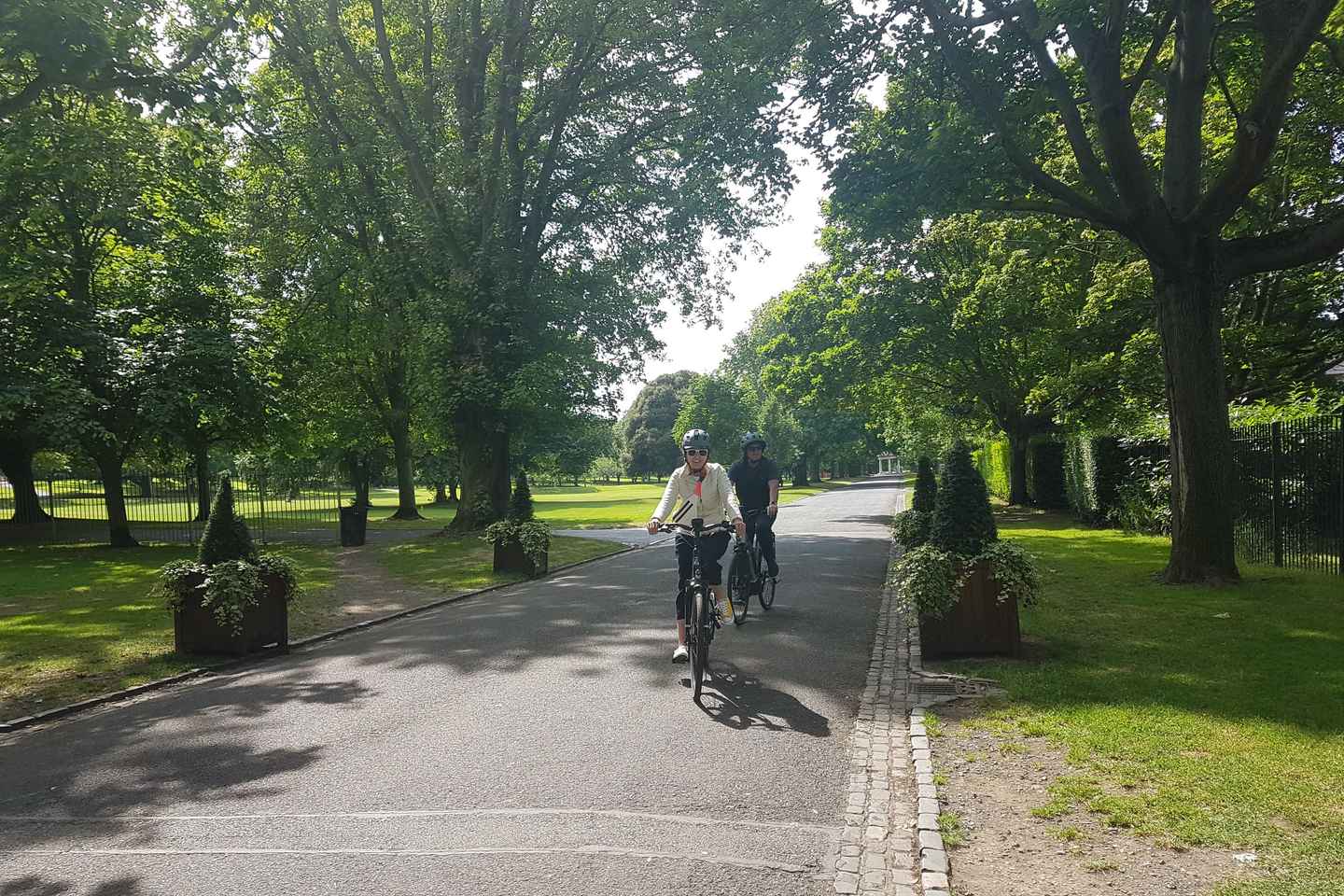 Dublin: 3-Hour 'Stories and Sights' Guided Bike Tour