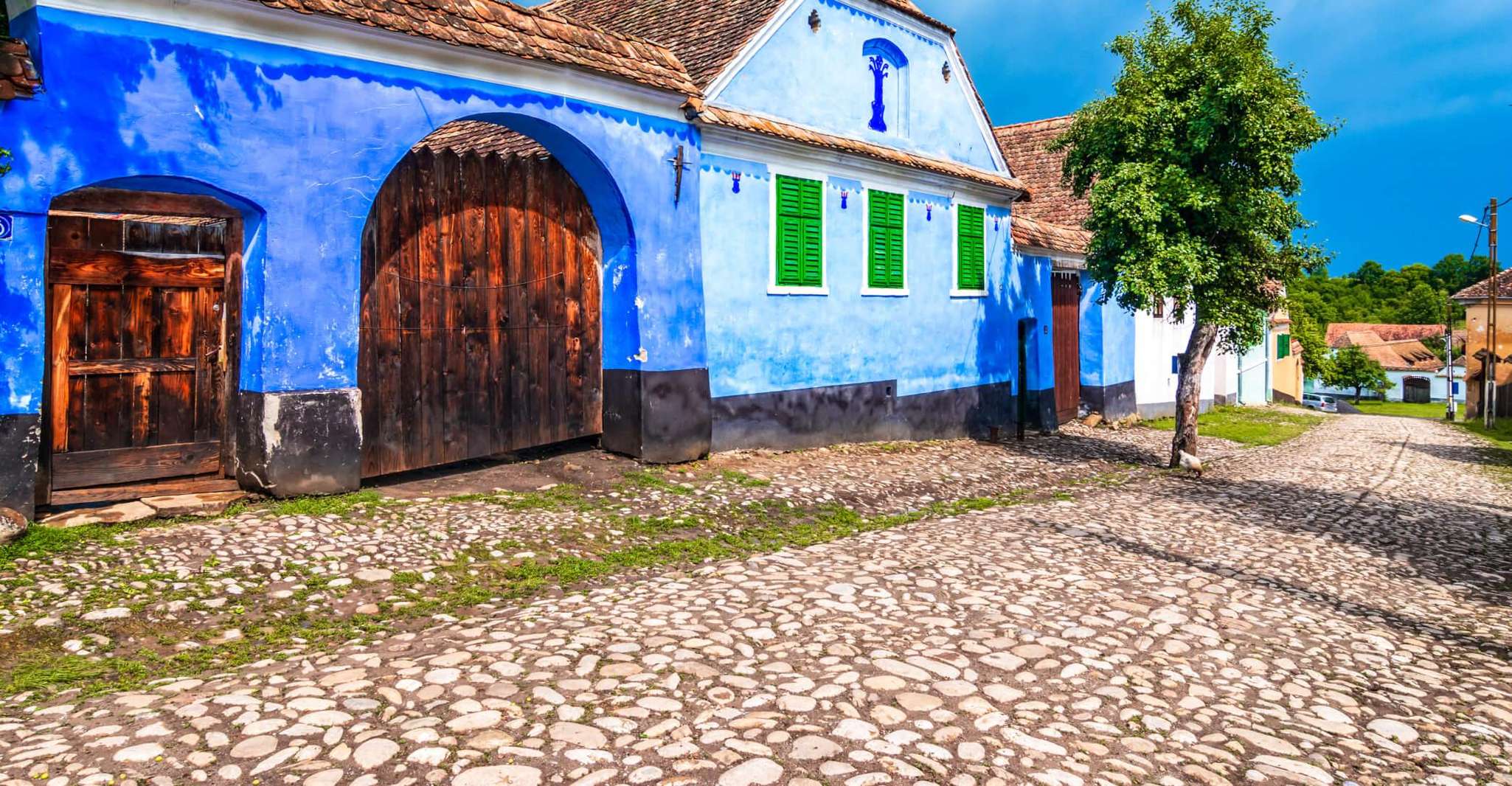 Day trip in Transylvania -Viscri , Saschiz and Sighisoara - Housity