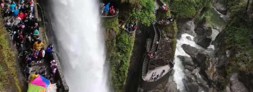 Pailon Del Diablo + Mano de Dios + Casa del Arbol + Night Tours 1 jour