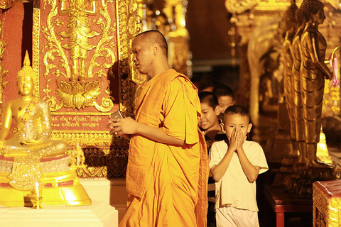 Chiang Mai après le crépuscule : Visite du Doi Suthep et du Wat Umong au crépuscule