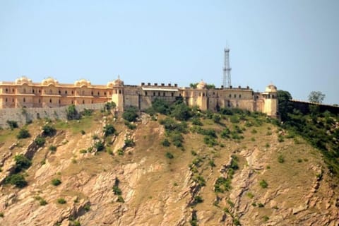 Jaipur: 2-Day Diwali Tour with Hotel Stay & Fireworks