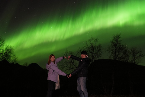 Tromsø: English/Spanish Aurora Pathfinder Tour with Photos Tromsø: English/Spanish Aurora Hunting Private Minibus Tour