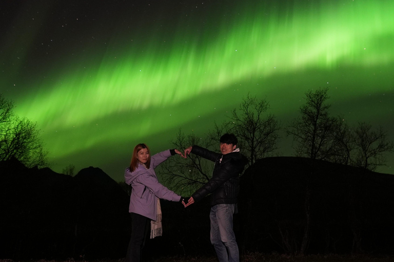 Tromsø: English/Spanish Aurora Pathfinder Tour with Photos Tromsø: English/Spanish Aurora Hunting Private Minibus Tour