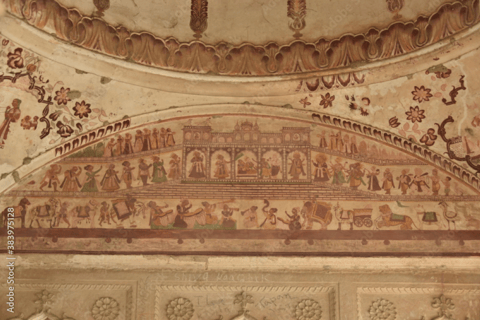 从德里出发：泰姬陵和玛图拉-布林达班观光 2 日游仅提供专业导游服务。